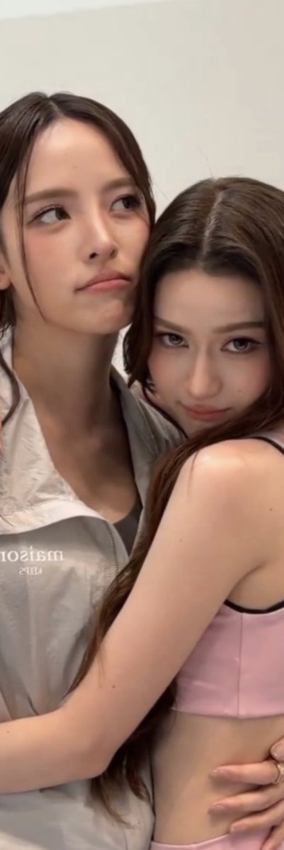 viewployed's tweet photo. category is “anyone taller than me is fine”. https://t.co/B7ZZULsOwA