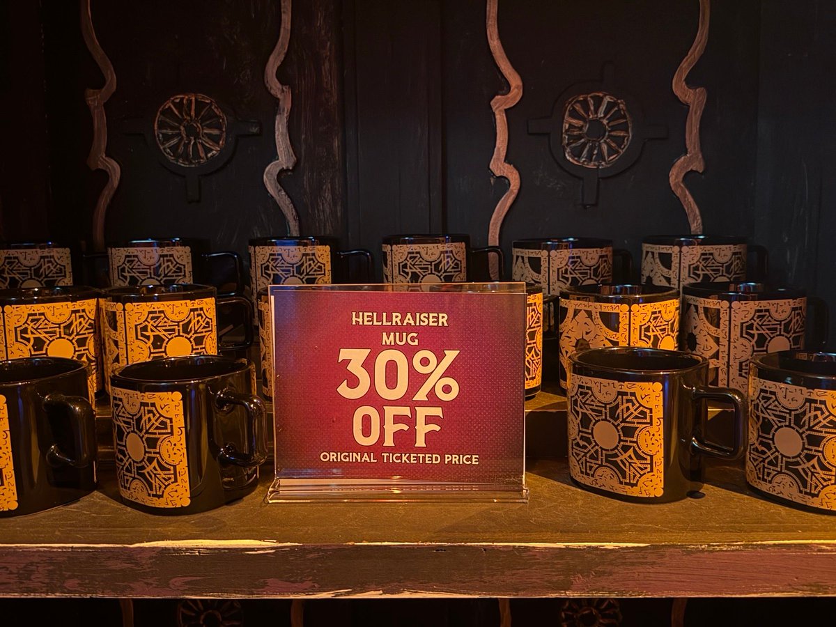 insideuniversal's tweet photo. Additional Horror Nights merchandise, including Fortnitemares, Hellraiser, and the HHN Lug Bag are now available for 30% off. @HorrorNightsORL #HHN35 https://t.co/AqlBS0Ln0l