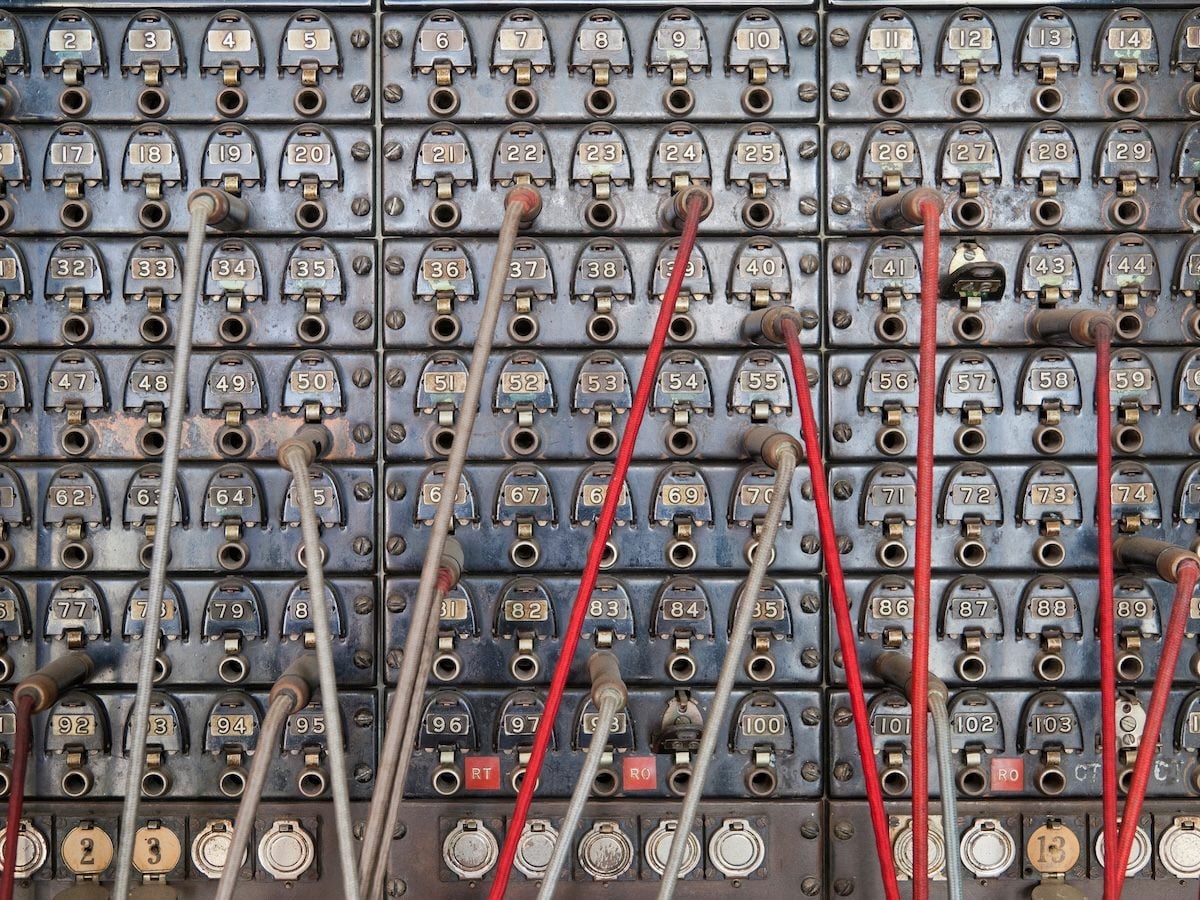 GetReworked's tweet photo. Leaders keep getting blindsided by things employees spotted months ago. Reworked Contributor Brittany Persinger makes the case for a "Human API" that moves frontline insight into strategy before it shows up in a quarterly report.

https://t.co/MdiRj4RY6h https://t.co/XtBUX6to2M