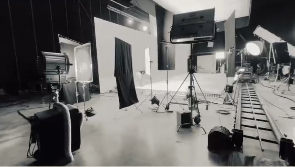 A_itsme__'s tweet photo. This was the set of Belle’s BKK shoot yesterday, Day 1. 
Such a big production. Can’t wait til we finally see it . https://t.co/hiEAXrnJo4