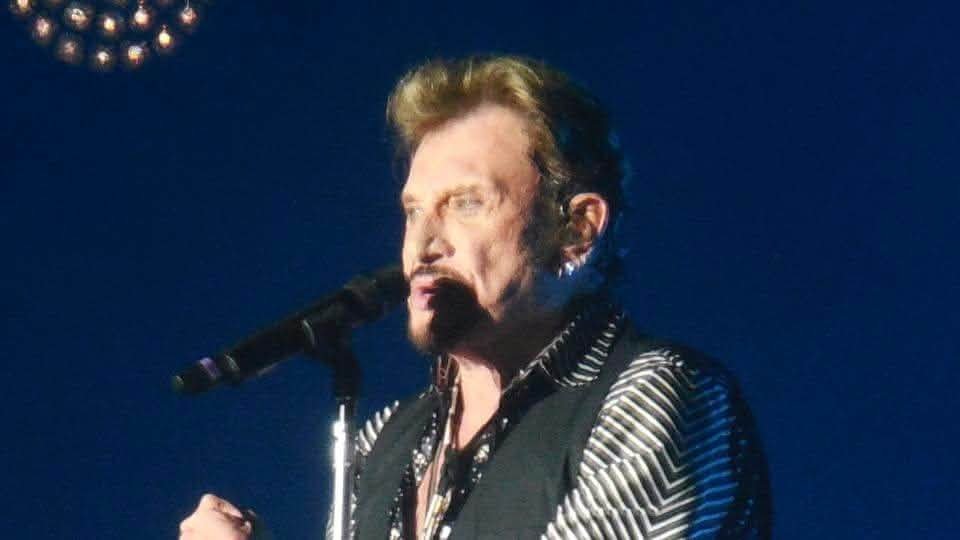 denisgueldry's tweet photo. Bonsoir à tous les fans de notre idole Johnny Hallyday aux amies amis je vous souhaite un excellent début de soirée bises Rock'n'roll blues 😘🦅✌️🐺🎸🙏#TeamHallyday #EternelJohnny #DuRespectAJohnnyEtLaeticia #JohnnyHallyday83Ans @LHallyday @JohnnySjh https://t.co/AGrlDPknQi