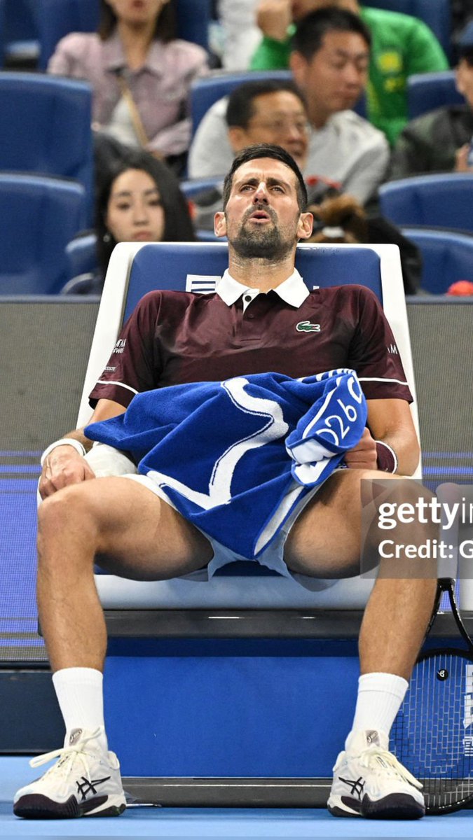fancrushdjoko's tweet photo. Novak es taaaan hot 🔥🔥
#novakdjokovic #djokovic #mycrush #nolefam https://t.co/wrT7EkrRcA