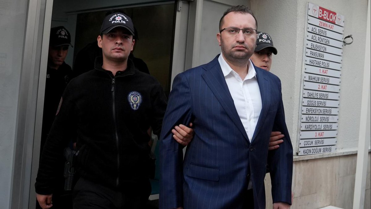 anilboduc's tweet photo. 16 ayı aşkın bir süredir tutuklu bulunan Gaziosmanpaşa'nın seçilmiş belediye başkanı Hakan Bahçetepe'nin savcılık nihayet tahliyesini istedi.

Bunca zamandır ömründen çalınan günlere mi yansın; asılsız iddialarla hapsedilip elinden belediyesinin alınmış olmasına mı? Ne yazık... https://t.co/6sVKMSbl42