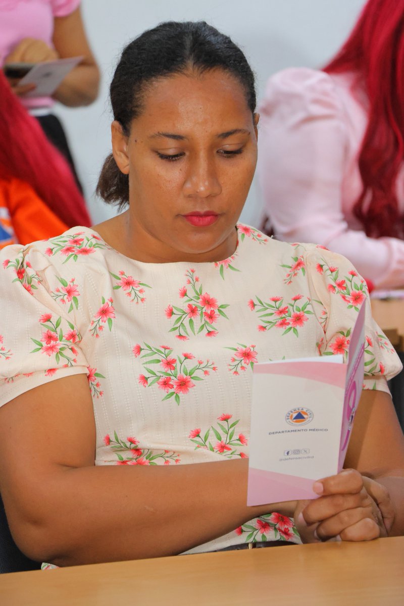 DefensaCivilRD's tweet photo. #DCInforma | “Hablemos del Cáncer de Mama”: Defensa Civil realiza charla para orientar a colaboradores sobre la enfermedad https://t.co/ZIWuKwotaz https://t.co/S8ArfZU5tM