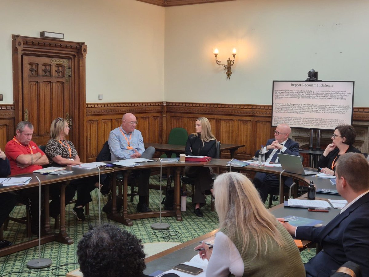 DaveWardGS's tweet photo. Very pleased to contribute to @sheffielduni report launch in Parliament today on workers rights in parcel delivery. Growth in this expanding sector cannot be on the back of low pay and insecure work. Bogus self employment must end https://t.co/QPrcEHBJXP