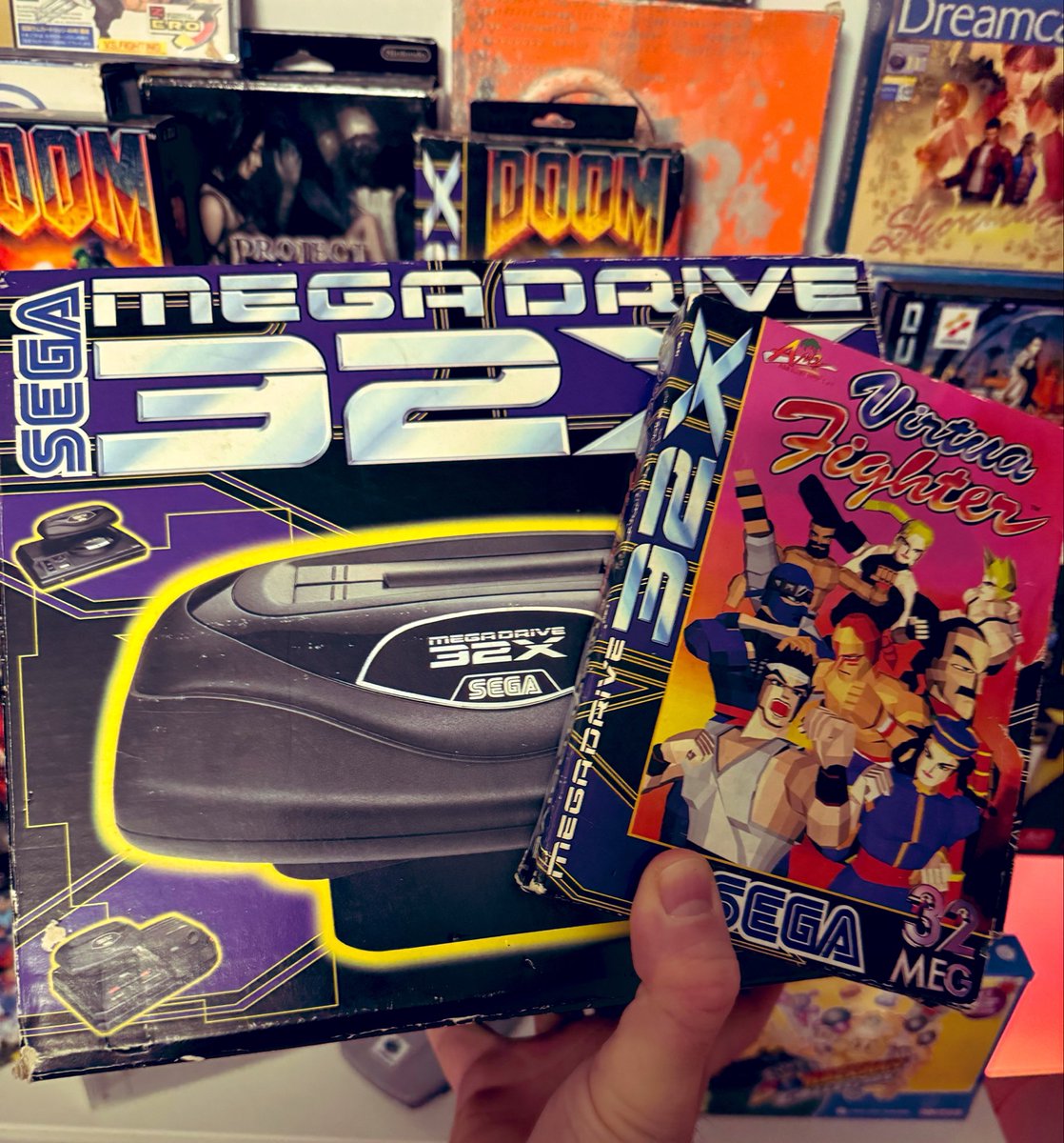 MidlifeCrysis_'s tweet photo. The much maligned Sega 32X. An expensive add on with a small library but there are great games there! Virtua Fighter was a really decent port and quite impressive for the hardware. https://t.co/d10n8VvGgY