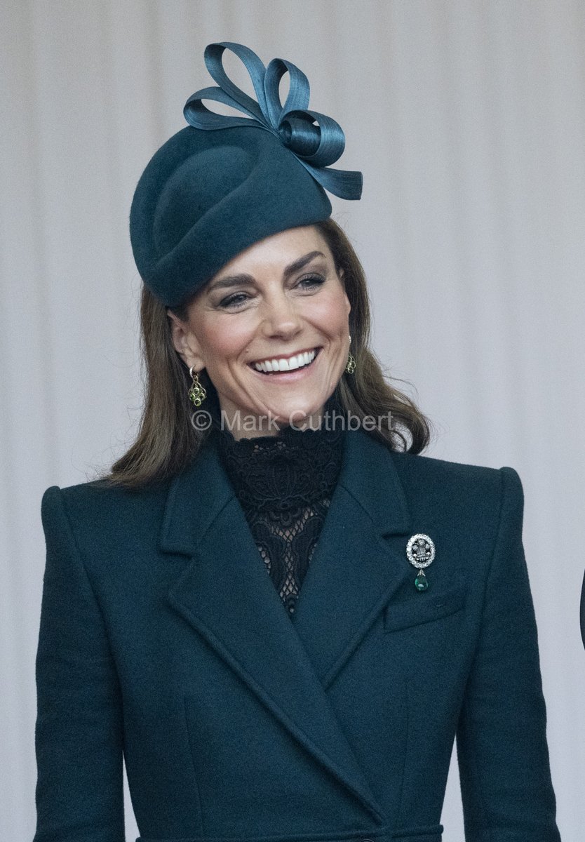 markacuthbert's tweet photo. King Charles III & Queen Camilla with the Prince and Princess of Wales at the formal welcome on the Royal Dais, during the State Visit of the Sultan Of Oman to the UK in Windsor. #princessofwales #katemiddleton #princesskate #statevisit #royals https://t.co/kBF9UtWk6m