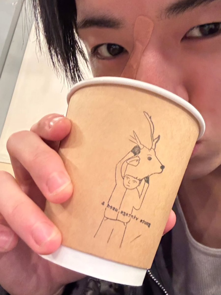 Jaehyukq's tweet photo. Fueling up with a little caffeine and street food, then called it a good day 🙌🏻 https://t.co/wBM4uZGefr