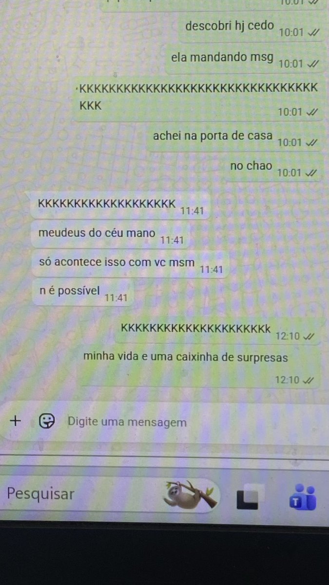 gustvoesk's tweet photo. achei um celular na rua e era do pai da minha ex ficante KKKKKKk e a renatinha mandando eu pegar o celular https://t.co/9zQrSs5jn4