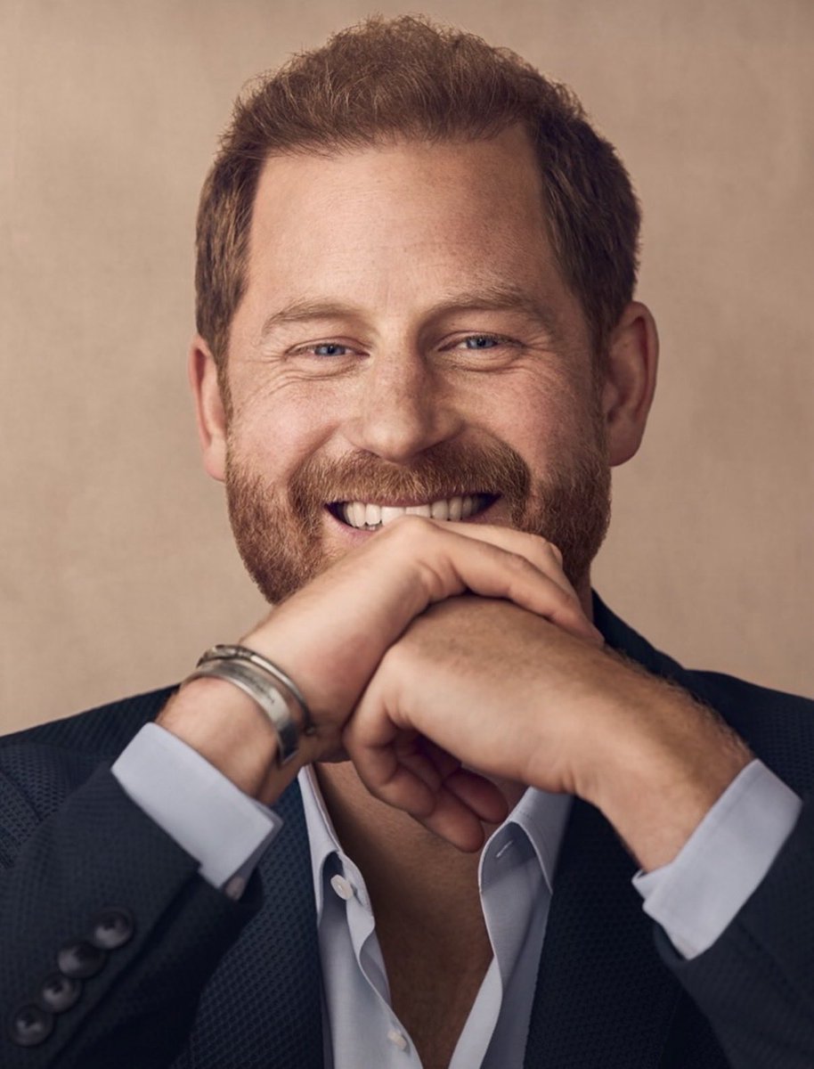 claireXanda's tweet photo. Nah look at him? Heโs feeling himself๐ฅฐ
A healed Windsor, the first in his bloodline to ever do it.
I know them corpses are fuming ๐.
#breakingthecycle https://t.co/VcKQlq106u