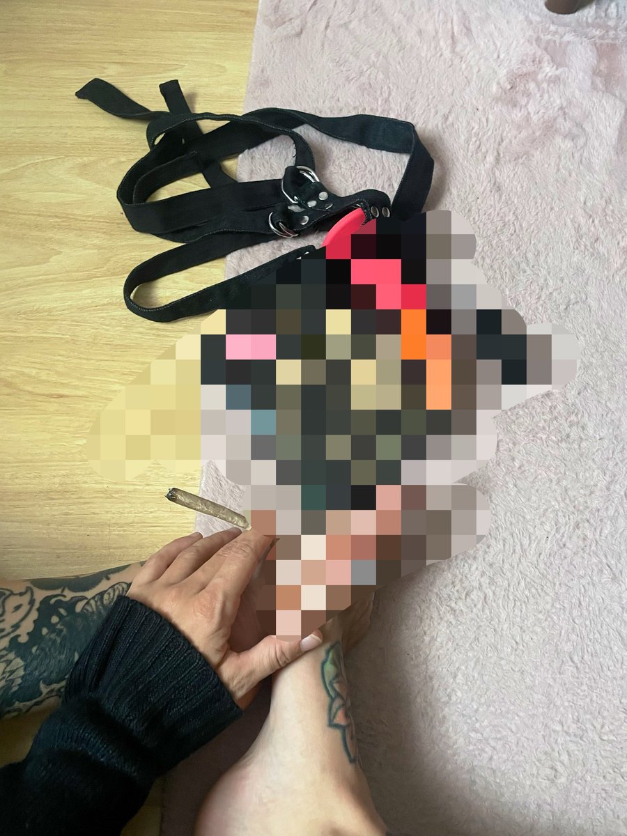 devilavril's tweet photo. Des comptes certifiés et avec bcp de followers like mes publis donc j’ai beaucoup de visibilité en ce moment 🫶 trop cool, n’hésitez pas à aller adoucir mes journées sur mes différents liens de paiement en bio https://t.co/bbku0mTnLY