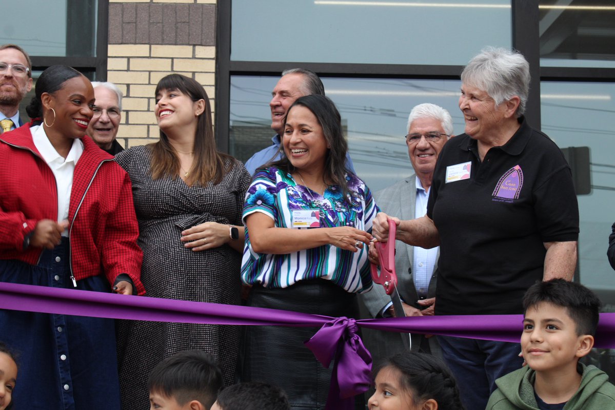 RepSummerLee's tweet photo. Beechview is one of Pittsburgh's most vibrant and diverse neighborhoods that's been shaped and strengthened by generations of immigrants and working families.

I was proud to celebrate Casa San Jose’s new Latino Resource and Welcome Center, which will expand access to healthcare, mental health services, and critical resources for immigrant families. Everyone deserves a place where they feel welcome and supported.