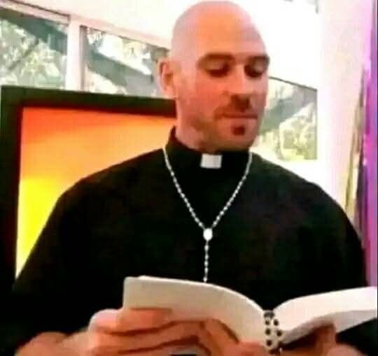Yoni_888's tweet photo. @pmddomingos “Islam needs to evolve like Christianity did.”

The evolution he’s referring to: 👇💀 https://t.co/PO7pODMdYR