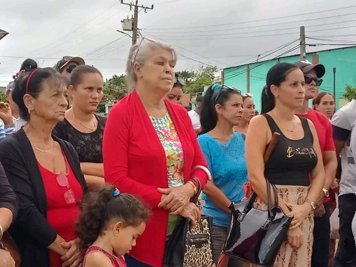 PabloGVega2kvy's tweet photo. Maisienses rememoran lo acontecido el 20 de octubre de 1868 y festejan el Día de la Cultura Cubana, una fecha para reafirmar nuestra identidad. #SomosMaisí #CulturaCubana https://t.co/XaY4CBIivq