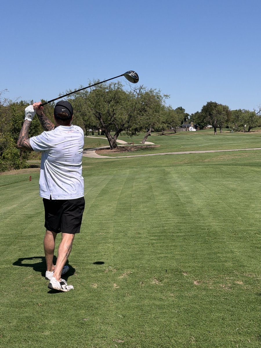StreamDataCentr's tweet photo. Stream was proud to hit the course recently as a sponsor for the 8th Annual Rhett Sullivan Foundation Charity Golf Tournament. We always appreciate an opportunity to show up and support a good cause, thanks so much for having us. https://t.co/wRyzn6a2Rz