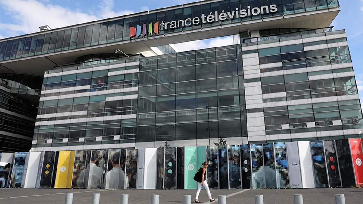 humanite_fr's tweet photo. Les syndicats de France Télévisions dénoncent la désinformation orchestrée par leur groupe

🔴 Suivez en direct les suites du 17 octobre ➡️ https://t.co/kxREUnSBGQ https://t.co/g03Tji8HM8