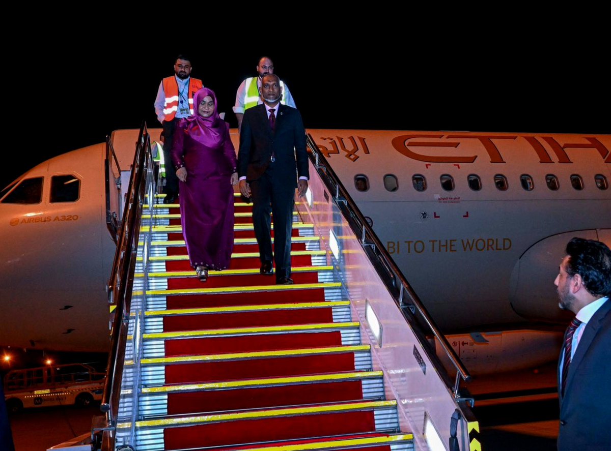 ForumStrategic's tweet photo. President of Maldives Dr. Mohamed Muizzu has arrived in Islamic Republic of Pakistan 🇲🇻 ⚡ 🇵🇰

WELCOME TO PAKISTAN DR. MUIZZU. https://t.co/Sav9Gd9w2y