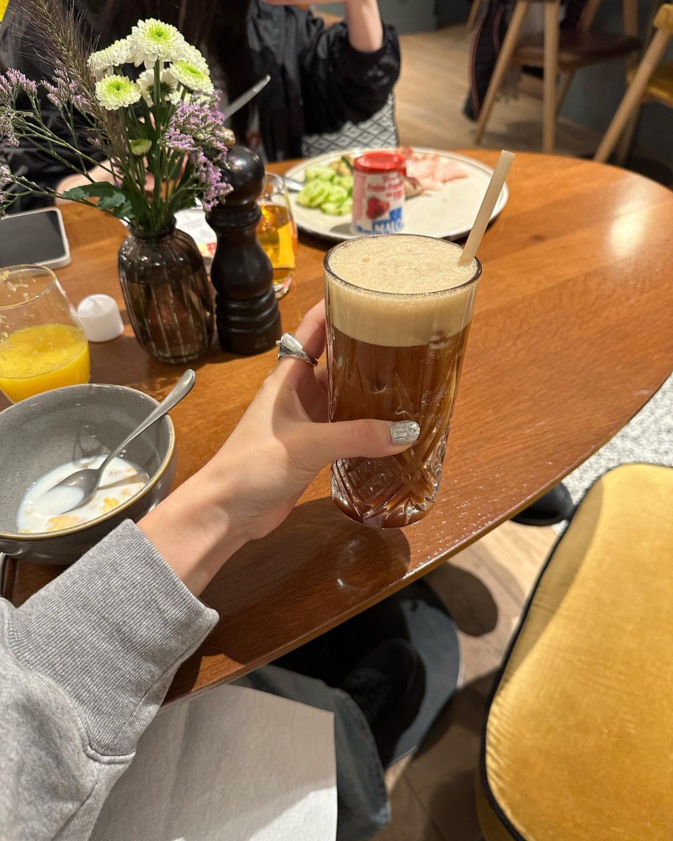 Ceceli1esra's tweet photo. 生まれ変わるなら、どんな職業に就いてみたいですか。結構大事なことだと思うんだ。 ☕
mXCJ https://t.co/BOSaGRA1KL