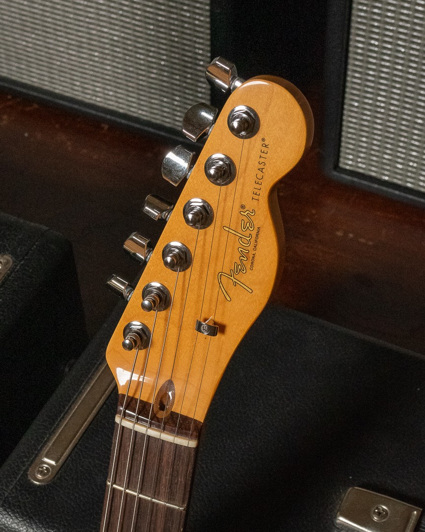 ChicagoMusicEx's tweet photo. https://t.co/X7gFIFgLci | All-new @Fender American Professional Telecasters just hit! 🔥 From brand new to used and vintage. Learn more about the latest Fender on our Soundboard Blog, or visit our showroom to plug in for yourself. #Fender #TeleTuesday #Telecaster https://t.co/Y4oCLSb8Fj