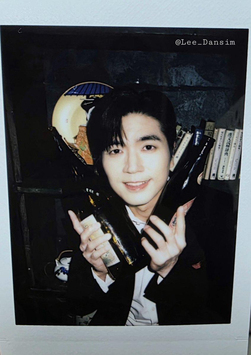 Lee_Dansim's tweet photo. #폴라는_내가_직접_뽑지
#난_그런_폴라를_원해
#저_바다에_쓴다_내_생의_폴라
#완벽한_폴라_아름다운_폴라

사내님 
이렇게 귀여우시면 너무 오예‼️‼️‼️‼️ https://t.co/BV9OKJ3ZCh