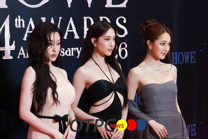 Faiz59578171's tweet photo. ปิดท้ายคืนนี้ด้วยการอวยยศความสำเร็จและก้าวต่อไปของ 4EVE ลุคพรมแดง HOWE AWARDS วันนี้คือเครื่องพิสูจน์ว่าพวกเธอคือเกิร์ลกรุ๊ประดับแนวหน้าอย่างแท้จริง สวย เก่ง ปัง ครบจบในวงเดียว รักที่สุด! #Mind4EVE #Jorin4EVE #Aheye4EVE #HOWEMAGAZINE #HOWEAWARDS2026 #4EVE #XOXOentertainment https://t.co/MAB4jy08Ex