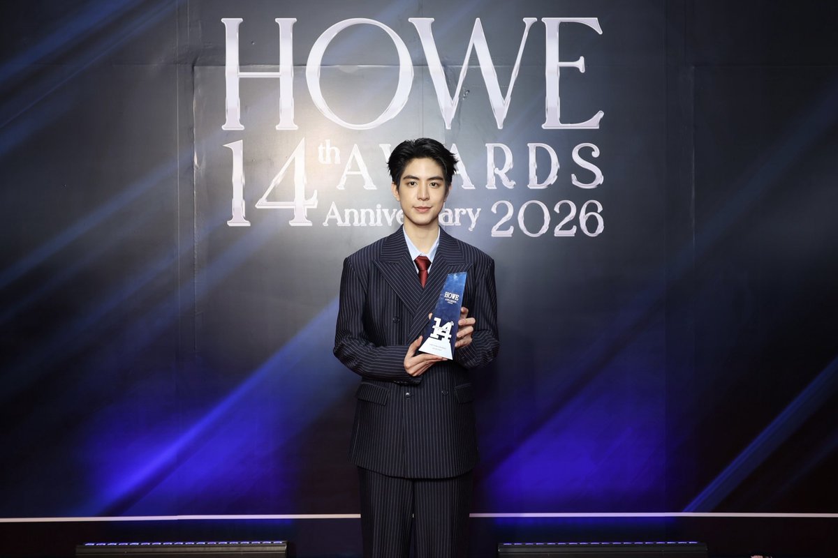 GMMTV's tweet photo. #HOWEAWARDS2026
#HOWEMAGAZINE 
#GMMTV 
@dew_jsu @vitheepanich @sea_ta_lay @keenkeno_sp @polcasan_GMMTV @avocean_GMMTV @jummo__gmmtv @domiia_GMMTV @NONG_NOOONG https://t.co/GIw93ASJlW