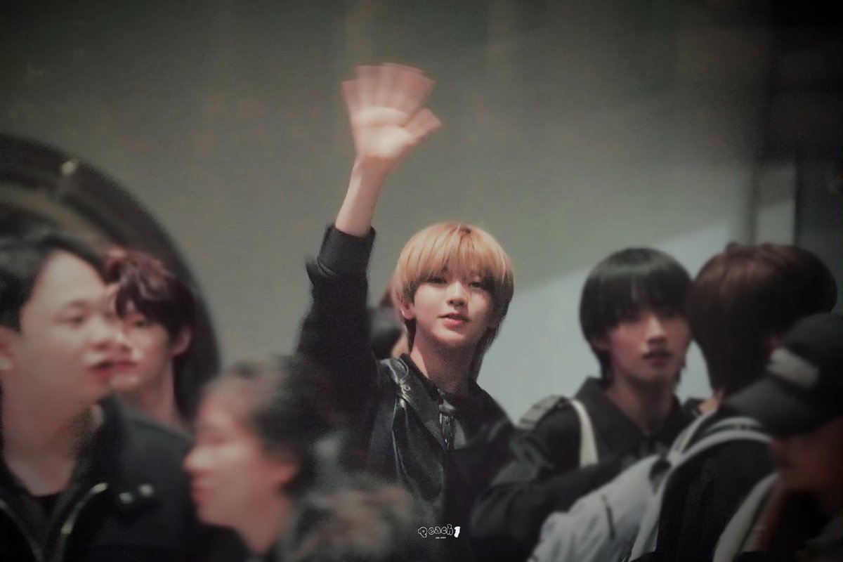 hapbunny_'s tweet photo. 一定会耀眼的

cr：Peach_ZAI（weibo
#A2O #A2OSOUL #ZAI https://t.co/7olOvXw7z6