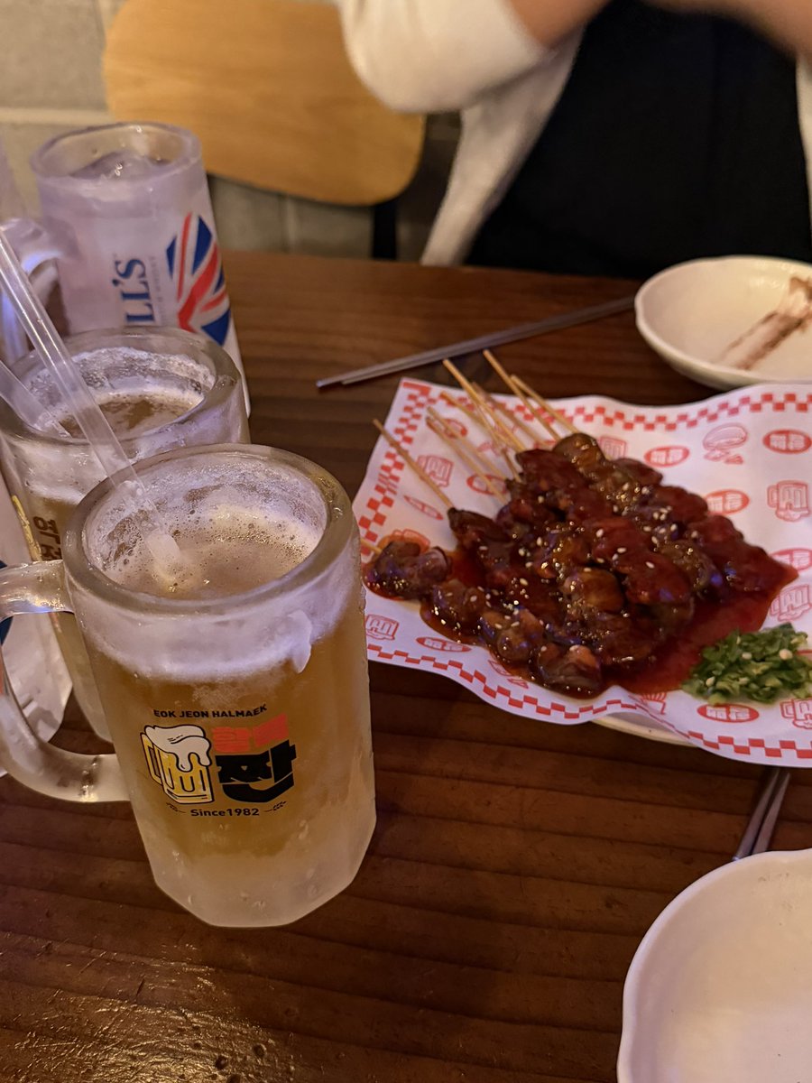 zvy14n's tweet photo. 연하랑 마라탕 먹고 할머니집도 다녀옴 😻😻 https://t.co/LrBtpTA2ky