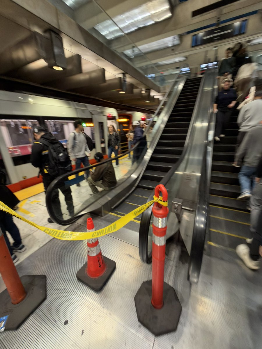Rmadjidi's tweet photo. Hey @SFMTA_Muni @SF311, this Embarcadero Muni escalator has been broken for THREE WEEKS. 😭 We pay some of the highest taxes in the country, yet apparently a functioning escalator is a luxury. My taxpayer dollars must be taking the stairs too. 💀 https://t.co/rFlTrx9fkQ