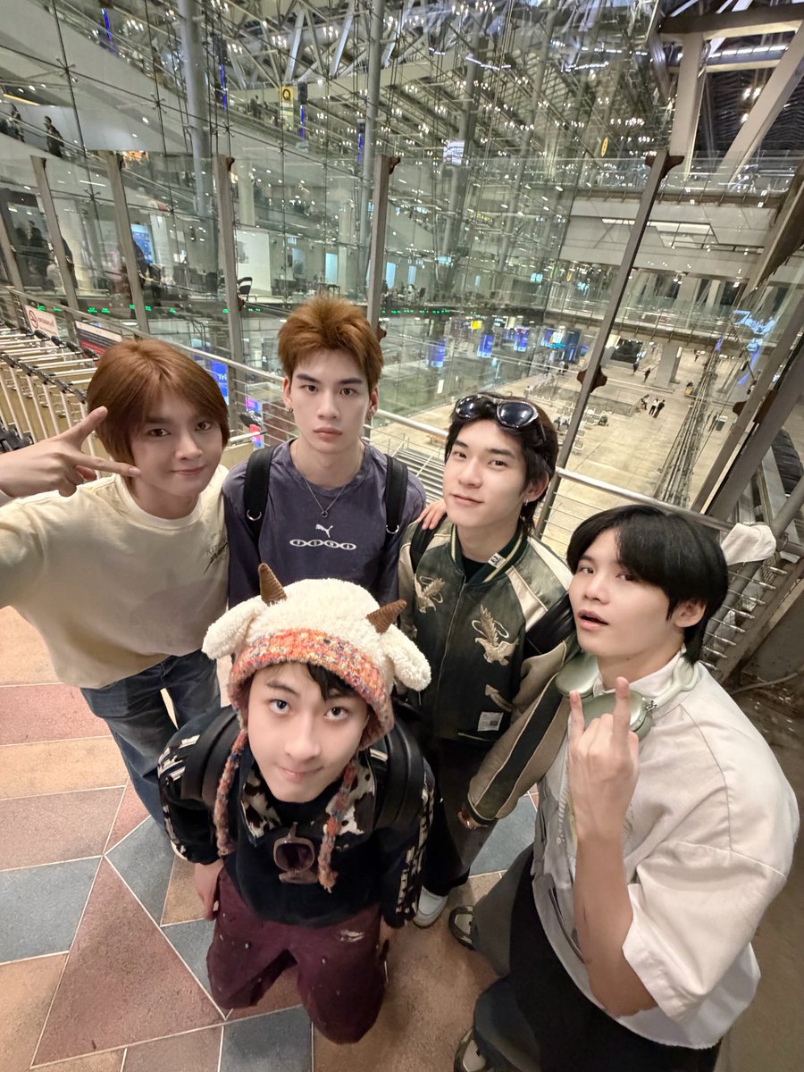 ronna_ronnachai's tweet photo. สวัสดีค่า ไทยแลนด์ 🙏🏼🇹🇭

#twnpich #JaoNorth #Ottoottoo
#waavetnp #Hughhype https://t.co/OFjkhK3pnQ
