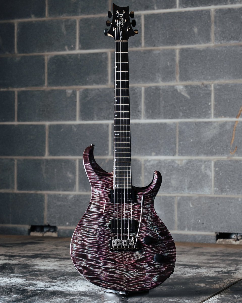 PRSGuitarsJapan's tweet photo. ⚠️PRS新製品情報⚠️

PRSのBolt-Onシリーズに、新たなモデル「Tekton（テクトン）」が加わります🤘

レギュラーモデルでは初となるステンレスフレットや、新たに開発されたStylus（スタイラス）ピックアップを搭載！

以下の4モデルをラインナップ。

▶️ Tekton
▶️ Tekton T
▶️ Tekton “Floyd”
▶️ Tekton SVN

詳細はPRS Japanの公式ウェブサイトからチェック👍

https://t.co/VmMCQv10ql

※日本国内では、本日昼12時より販売開始となります。

#PRS #PRSJapan #Tekton