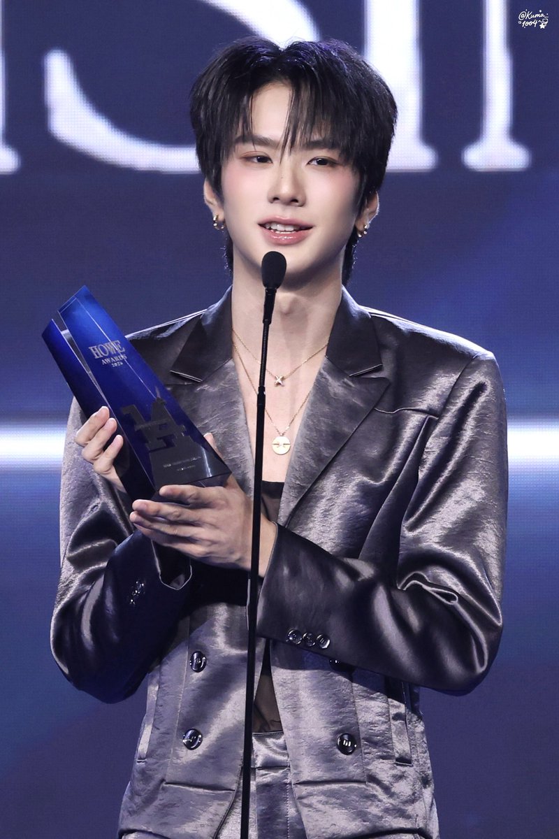 Kuma1004UwU's tweet photo. ภูมิใจในตัวเธอนะ babe 🐱🤏🏻💗

AAS AT HOWEAWARDS26
#HOWEAWARDS2026xDMD 
#savewrg @savewrg https://t.co/J3cBSEultZ