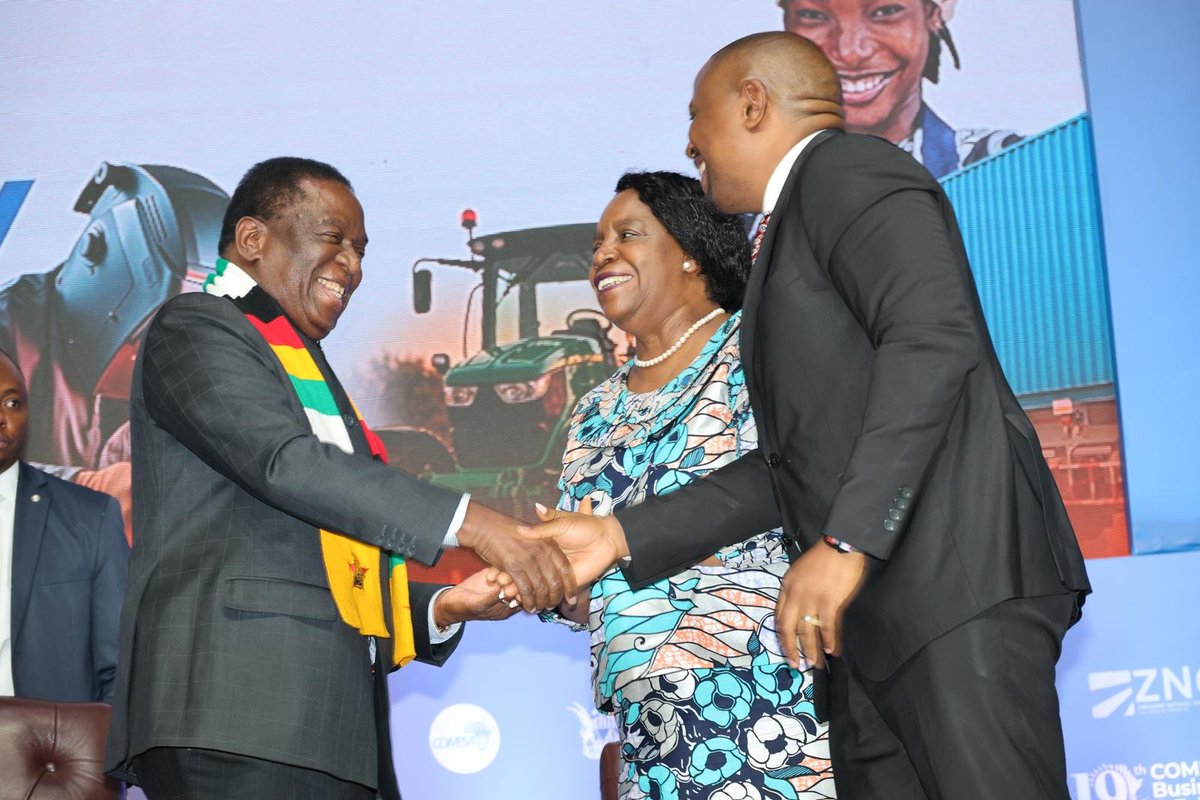 ZimTradeAlerts's tweet photo. His Excellency, President Dr. E. D. Mnangagwa @edmnangagwa officially opened the 19th COMESA Business Forum & Exhibition, calling for the removal of tariff & non-tariff barriers to accelerate intra-regional trade. Greater market access across COMESA presents opportunities for Zimbabwean businesses to expand exports, diversify markets, strengthen regional value chains & drive inclusive growth.