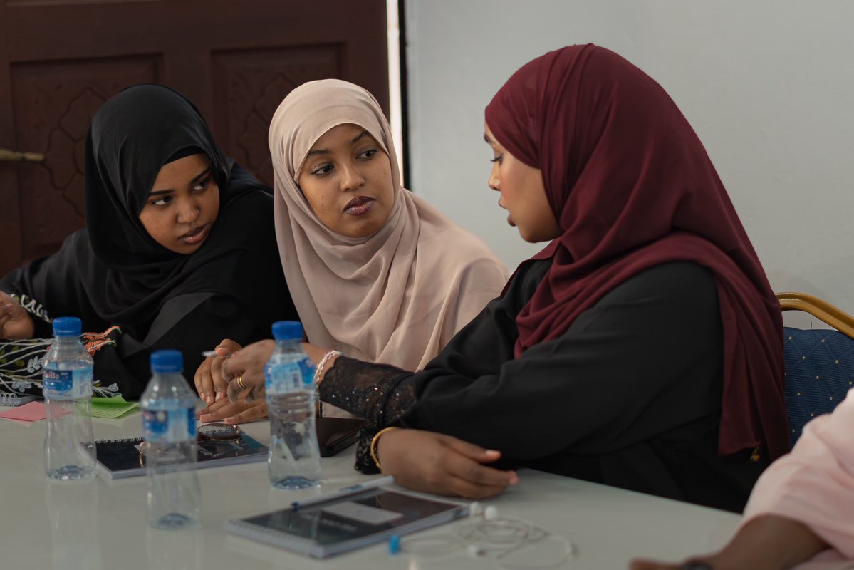 HargeisaDebates's tweet photo. Civic Lab Cohort 03 | Day 2
Yesterday, our Civic Lab participants continued their journey with a session led by Muna BIle, parliamentary candidate, exploring governance, political representation, and inclusive leadership.
@hbsHornOfAfrica
#CivicLab #cohort3 #Civicleadership https://t.co/0NKIDBsWBR