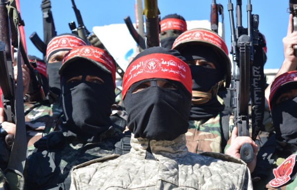agusantonetti's tweet photo. Recibo una información muy grave. En las próximas horas estará llegando a Montevideo la líder palestina Majid al-Masri, quien pertenece a uno de los grupos terroristas que realizaron los atentados del 7 de octubre en Israel.

Al-Masri tiene fuertes conexiones con las Fuerzas de Omar Al-Qassem (a través del DLFP), subordinados por el grupo terrorista Hamas. De hecho, la propia Majid ha pedido por la inclusión de la Yihad Islámica y Hamas en la OLP. Estamos hablando de una persona extremadamente peligrosa y radicalizada. Tendrá un evento y varias "reuniones privadas", ojo. 

Esto tiene que activar de forma urgente una alerta muy seria de seguridad nacional para los países de Argentina, Brasil, Paraguay y Uruguay.