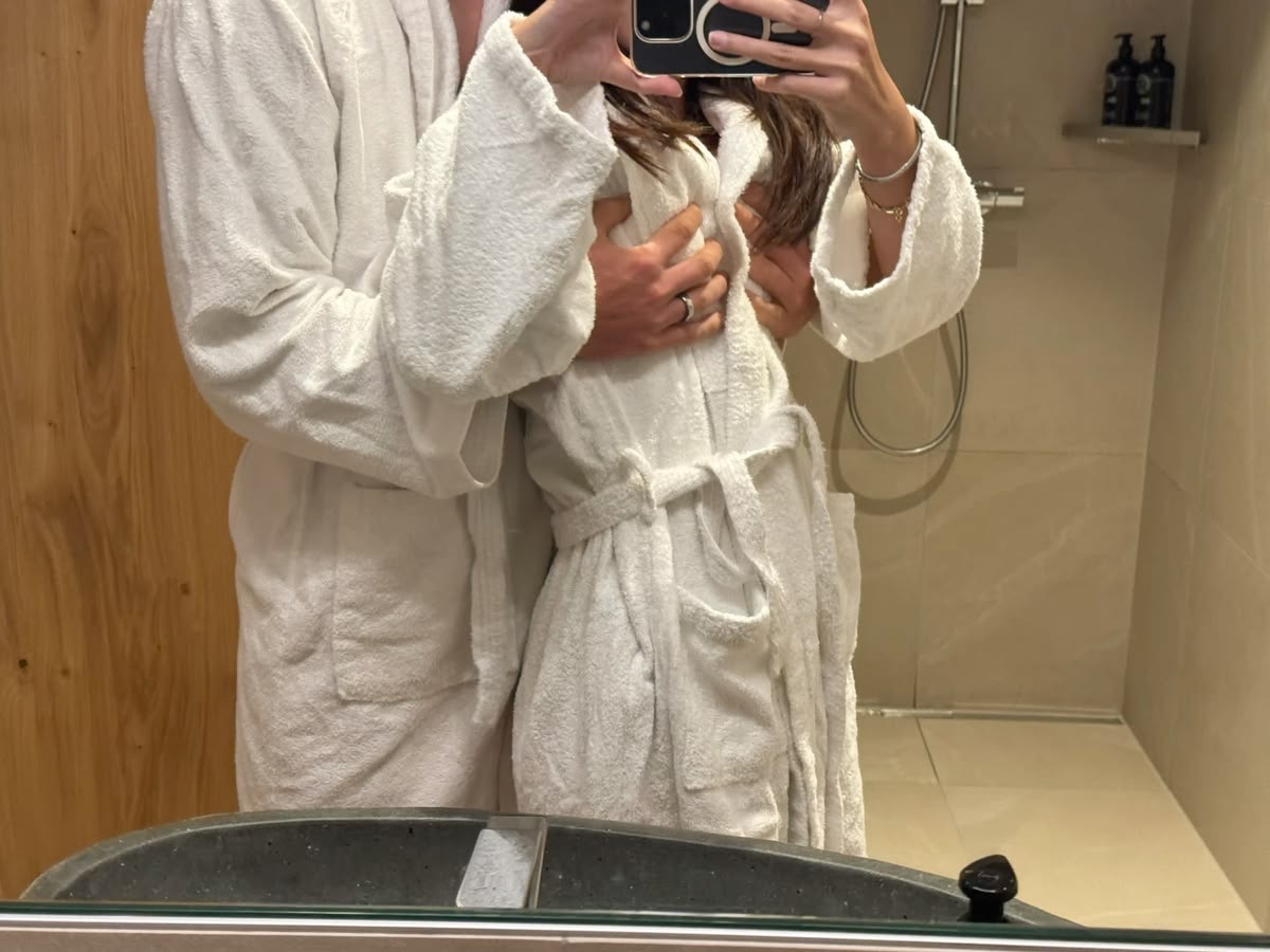 Coupleshands's tweet photo. https://t.co/2kEhtaf1K7