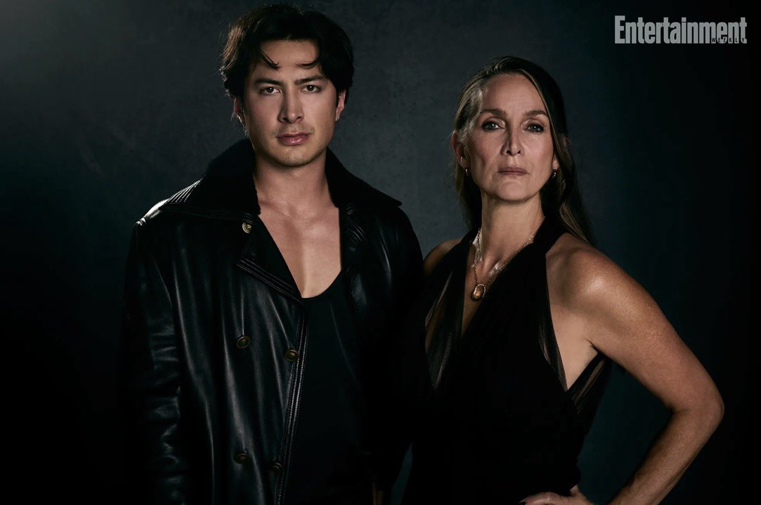 hudsonwonline's tweet photo. Hudson Williams and Carrie-Anne Moss! 

📸 Caitlin Cronenberg https://t.co/VOmAmDOaWt