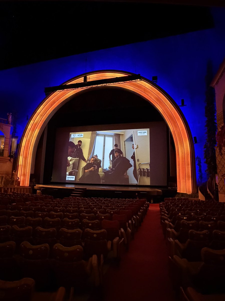 LeGrandRex's tweet photo. Ce soir, le #GrandRex accueille l’avant-première de PAPA OÙ T’ES, un documentaire intime dans lequel le youtubeur Nico_là part en quête de vérité sur son père. https://t.co/RHIZYWvWQ3