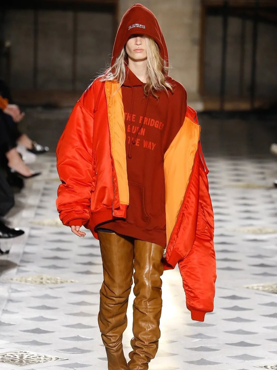 shotupin4k's tweet photo. Vetements AW17 ‘May the Bridges I Burn Light The Way’ Hoodie https://t.co/QPzoNm8VGP