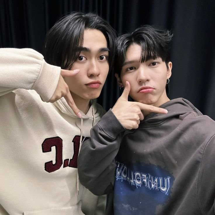arnoo_lee's tweet photo. Please come back, we’re begging you!  The fans can’t live without you! We miss you so much! 
#wewantanswerGMM
#bringbackaouboomjoongdunk
#bringbackaouboomjoongdunk
#bringbackaouboomjoongdunk
#bringbackaouboomjoongdunk 
#bringbackaouboomjoongdunk https://t.co/nP2AQq6t9w