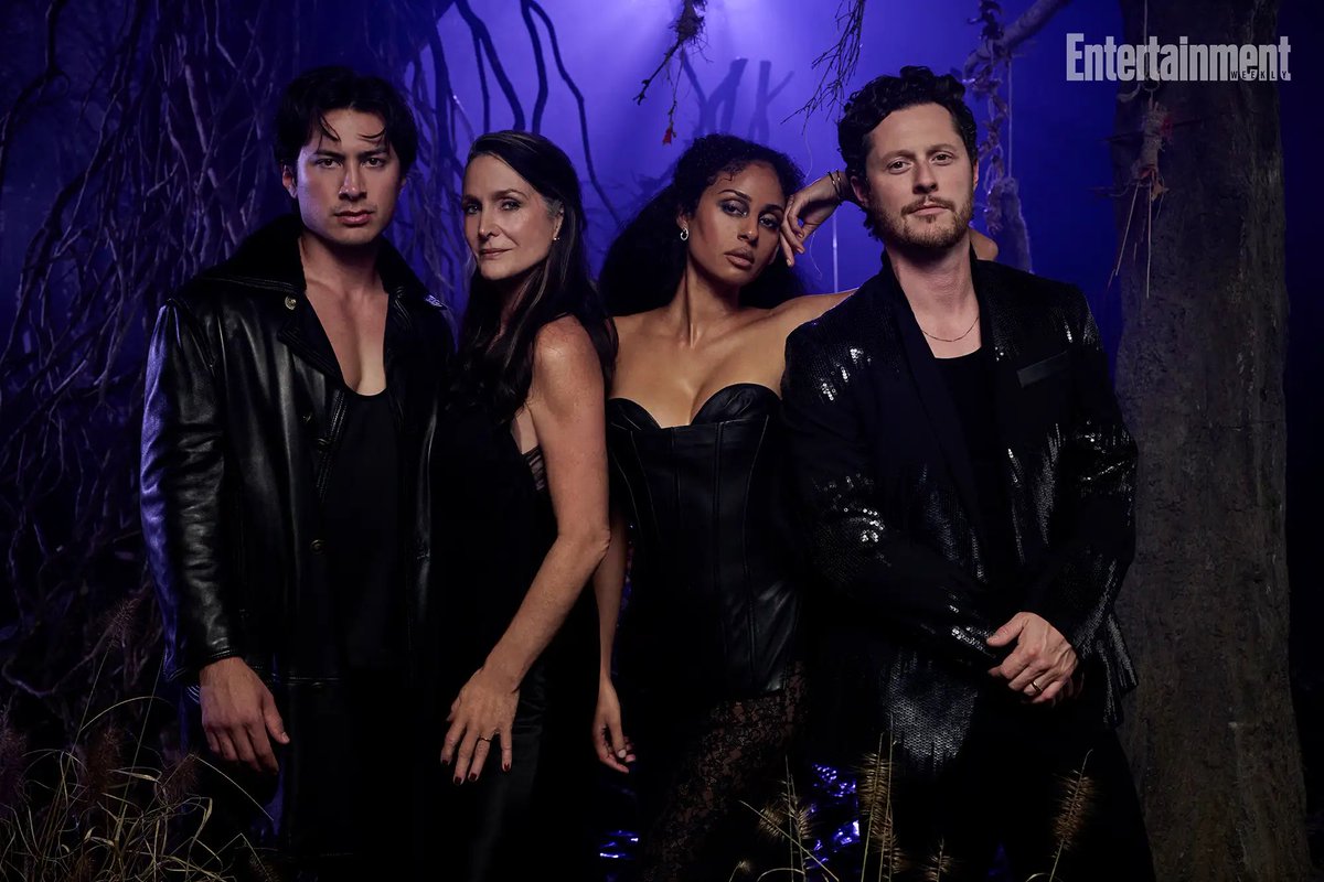 hudsonwupdates's tweet photo. Hudson Williams and the cast of ‘YAGA’ for @EW ! 🔥

📸 Caitlin Cronenberg https://t.co/n2YE7UMDrj