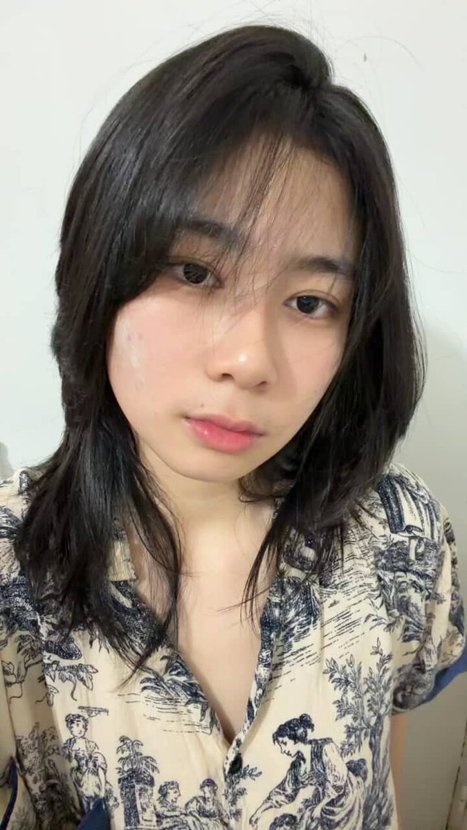putrietheres's tweet photo. Which outfit do you think I'm prettier in? #cumtributeِs #cumtribute #cocktribute #jerktribute #tribute https://t.co/41Gs3y7iY4