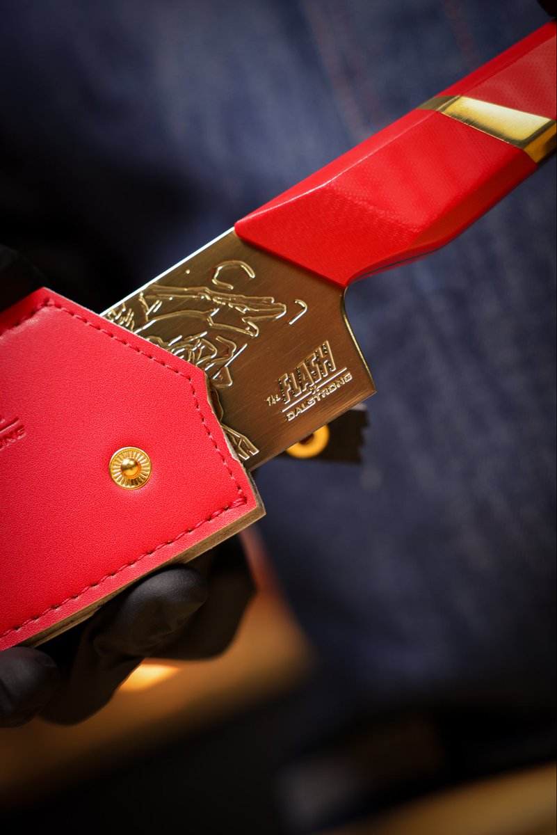 dalstrong's tweet photo. The Flash™️ Edition 8” Chef Knife ⚡🔪 Officially Licensed. Razor-sharp precision, gold titanium nitride coating, and a bold red G10 and copper handle. Speed meets performance. 

Shop The Flash™️ x Dalstrong Collection. Link in Bio!

#TheFlash #DalstrongXDC #Dalstrong https://t.co/jOOtahaC3U
