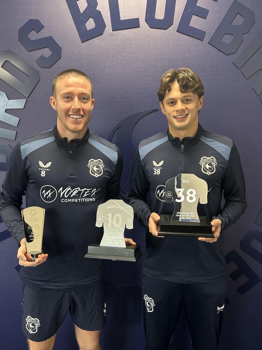 PFA's tweet photo. Two Bluebirds, recognised by their peers 💙

@CardiffCityFC’s Jack Moylan and Perry Ng were presented with their PFA League One Team of the Year trophies yesterday.

Moylan was also handed an award for featuring in the Top Six for PFA League One Players’ Player of the Year 🏆 https://t.co/JPbJndIiE9