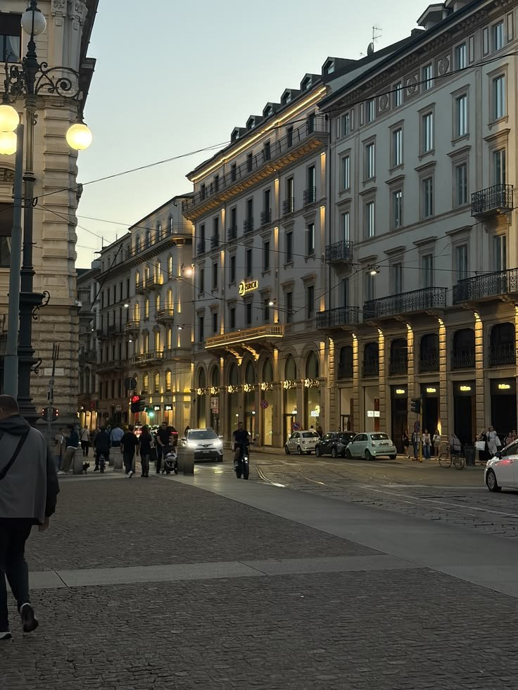 City_Nexa's tweet photo. Milan, Italy 🇮🇹 https://t.co/qDvz6LKKuu