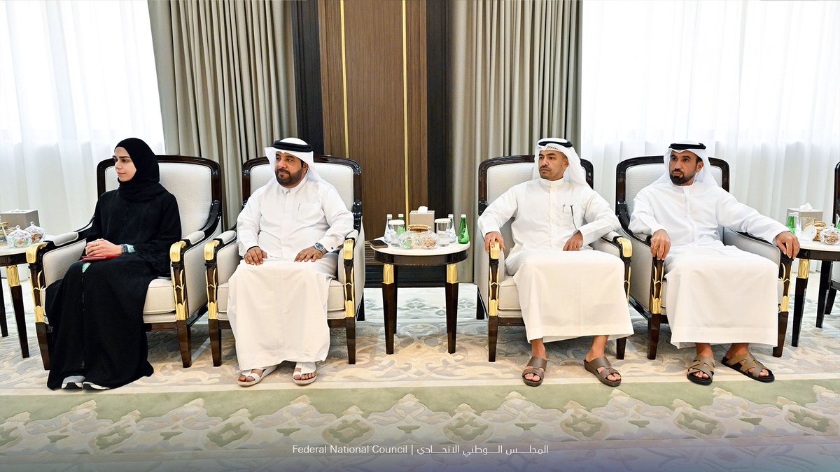 fnc_uae's tweet photo. استقبل معالي د. علي النعيمي، رئيس لجنة شؤون الدفاع والداخلية والخارجية في #المجلس_الوطني_الاتحادي، بمقر المجلس في #أبوظبي، وفداً برلمانياً من البوندستاغ الألماني، ضم سعادة د. نوربرت روتغن، العضو المناوب في لجنتي الشؤون الخارجية والدفاع، وسعادة ألكسندر رضوان، عضو لجنة الشؤون الخارجية ورئيس المجموعة البرلمانية للدول العربية في الشرق الأوسط والأدنى.

وجرى خلال اللقاء استعراض العلاقات الاستراتيجية الراسخة التي تجمع دولة #الإمارات وجمهورية #ألمانيا، والتأكيد على أهمية مواكبة الزخم الذي تشهده العلاقات الثنائية من خلال تعزيز التعاون والتنسيق البرلماني بين الجانبين في المجالات ذات الاهتمام المشترك.