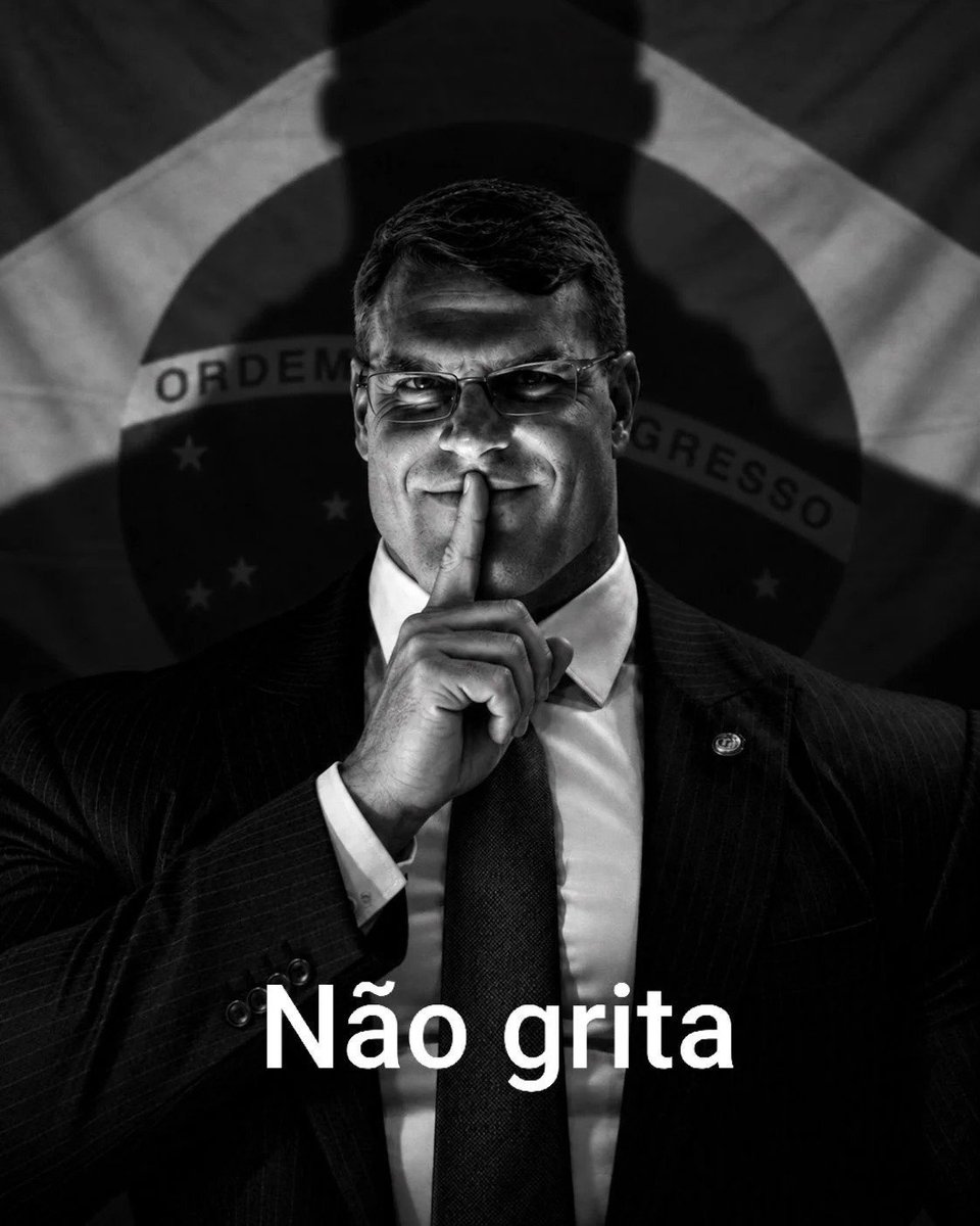 sofysbiitch's tweet photo. @NightProm56359 eu dia 25 quando tiver engasgando em 22cm de pica e fodase pra apuração https://t.co/174E1urssr