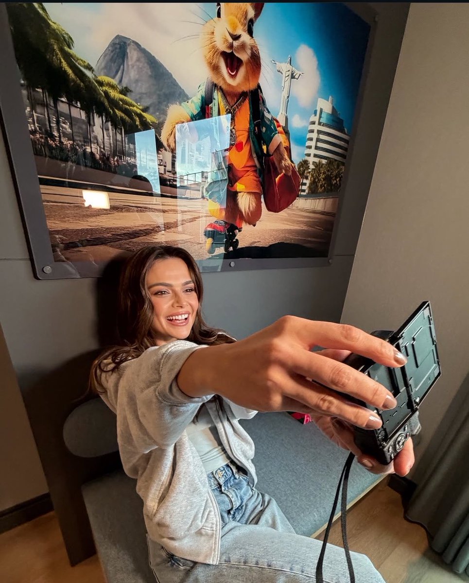 allaboutunsal's tweet photo. Sinem Ünsal Instagram post paylaşımı.
“Backstage #İpekYol 🤍”

#SinemÜnsal https://t.co/dAmGBYy033
