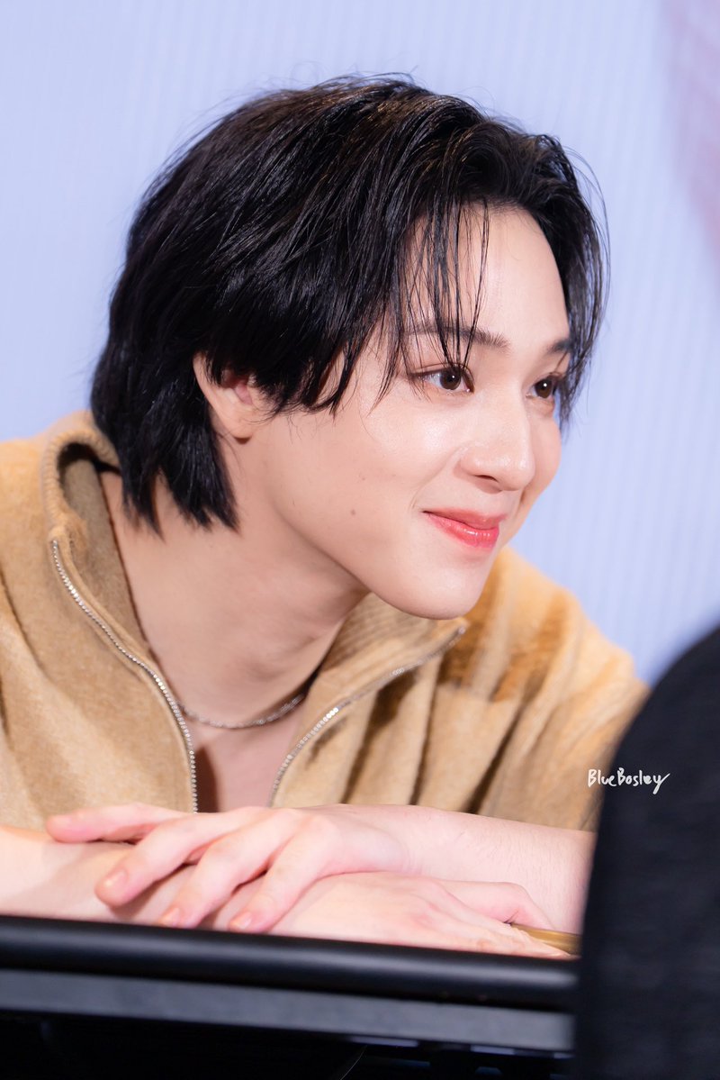 bluebosley's tweet photo. เอาแป๋วมาฝากก่อนนอน 🥺

BBAS EXCLUSIVE FS 

#FriendlyMeFansignxBas #บาสเด็กอ้วนที่แท้จริง https://t.co/6WZYT9rcvB