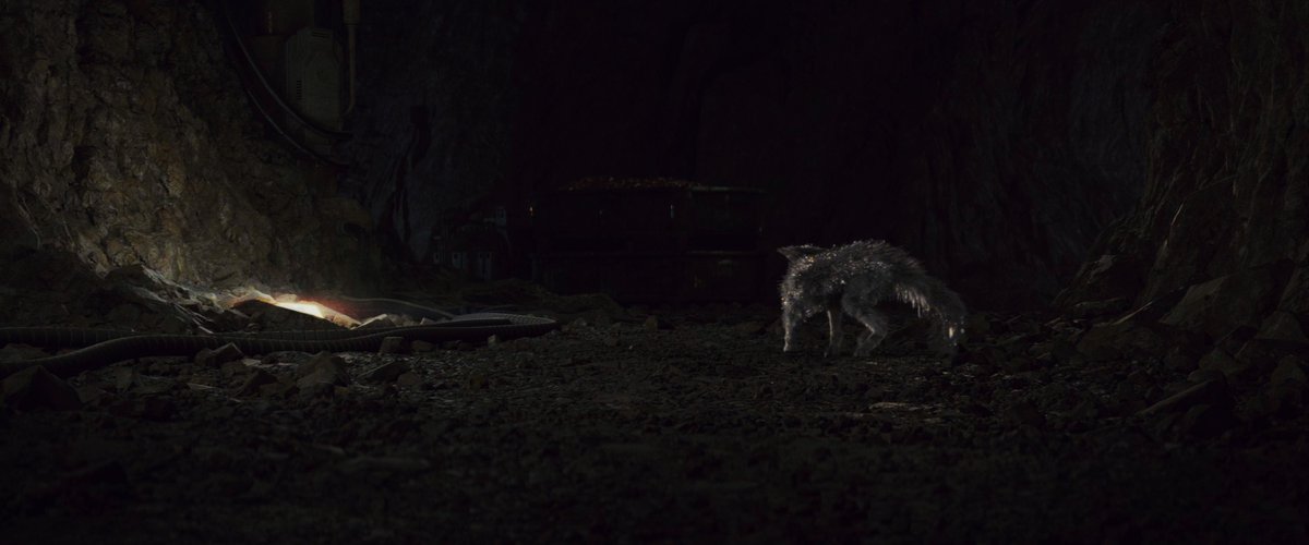 SWshotbyshot's tweet photo. Star Wars: The Last Jedi - shot 2508 https://t.co/rYDc4PvcGV